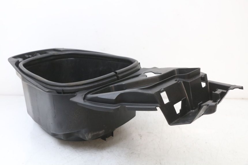 photo de UNDERSEAT STORAGE MBK MW TRYPTIK 125 (2014 - 2016) - Technical close-up