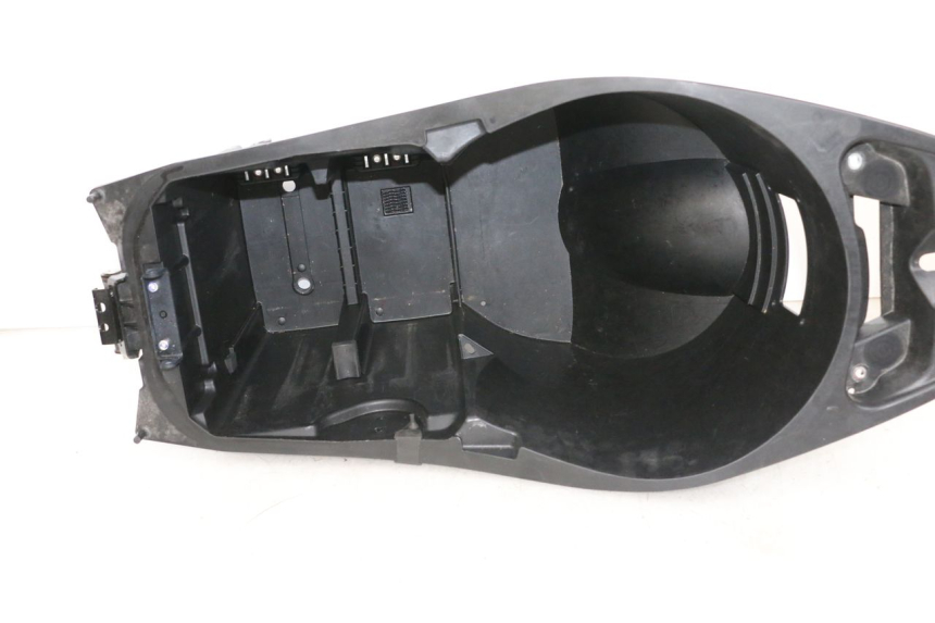 photo de UNDERSEAT STORAGE YAMAHA NEO'S CORE 1 (2022 - 2026) - Additional view of the item