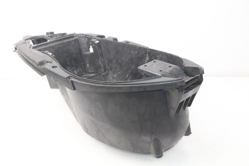 photo de UNDERSEAT STORAGE PIAGGIO NEW TYPHOON 50 (2010 - 2017) - Alternative perspective