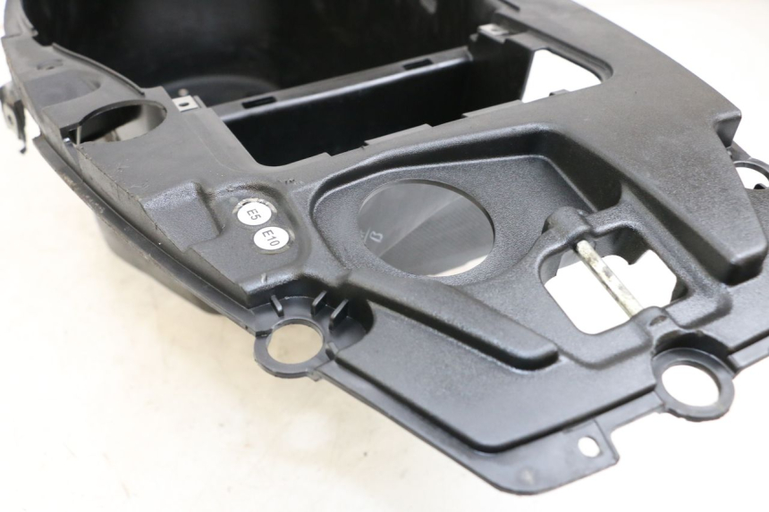 photo de SEAT STORAGE BOX PIAGGIO NEW TYPHOON 50 (2018 - 2021) - Component detail