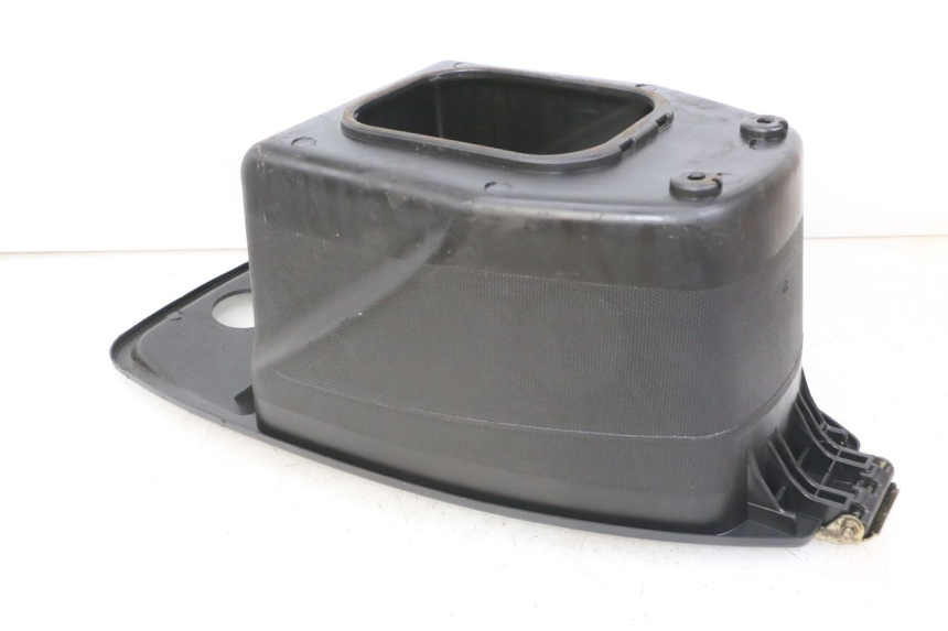 photo de UNDERSEAT STORAGE JM MOTORS OLDIES GT 4T 50 (2018 - 2025) - Technical close-up