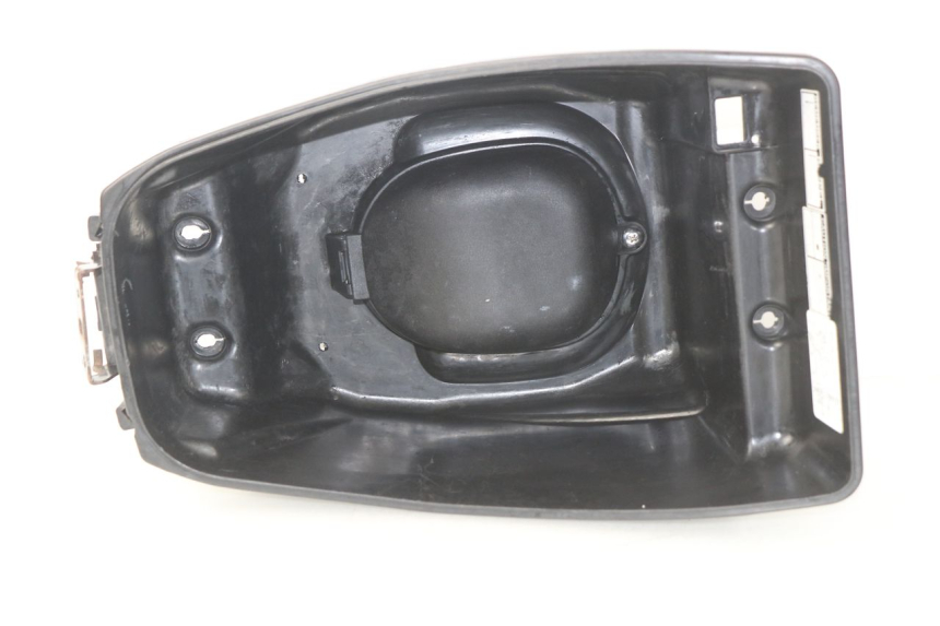 photo de SEAT STORAGE BOX SYM ORBIT 2 4T 50 (2008 - 2017) - Main view