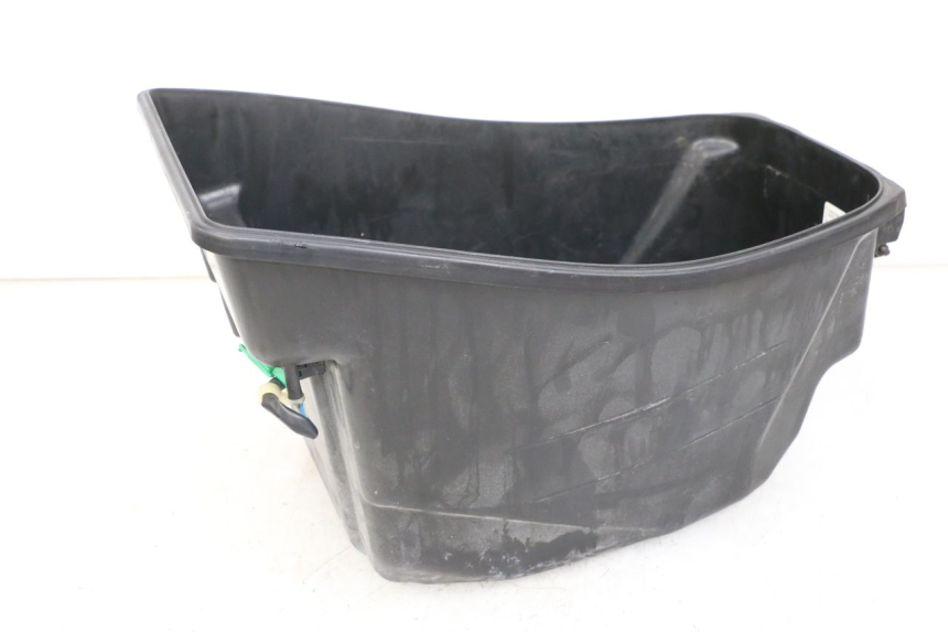 photo de UNDERSEAT STORAGE SYM ORBIT 50 (2008 - 2010) - Alternative perspective