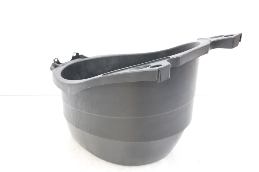 photo de UNDERSEAT STORAGE MBK OVETTO ONE 2T 50 (2013 - 2017) - Zoom on usage condition