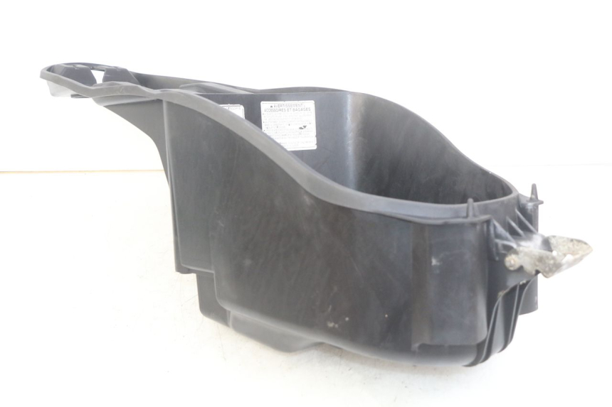 photo de SEAT STORAGE BOX HONDA PES PS I 125 (2006 - 2012) - Zoom on usage condition