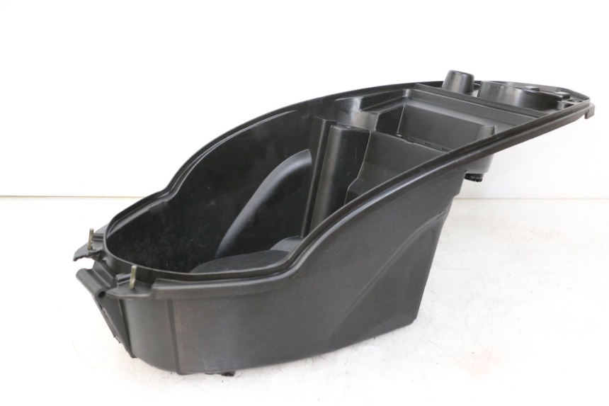 photo de UNDERSEAT STORAGE PEUGEOT STREETZONE 4T 50 (2018 - 2023) - Product overview