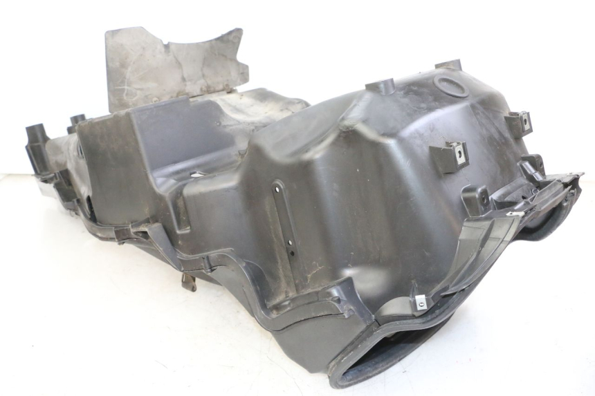 photo de UNDERSEAT STORAGE PIAGGIO MP3 125 (2006 - 2014) - Alternative perspective