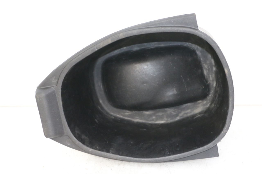 photo de UNDERSEAT STORAGE PIAGGIO VESPA LX IE 125 (2010 - 2012) - Main view