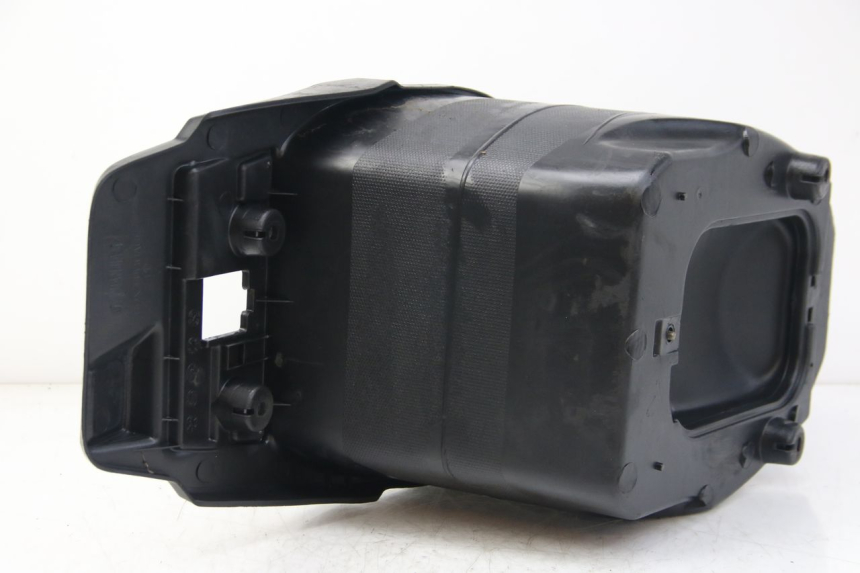 photo de SEAT STORAGE BOX TNT MOTOR ROMA 10' 4T 50 (2019 - 2022) - Component detail