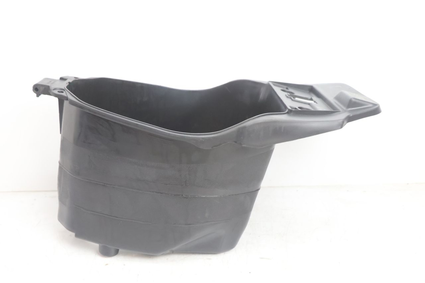 photo de UNDERSEAT STORAGE TNT MOTOR ROMA 12' 2T 50 (2007 - 2018) - Component detail