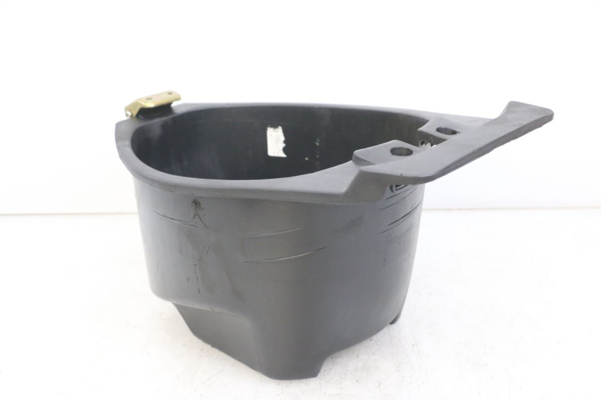 photo de SEAT STORAGE BOX KEEWAY RY6 2T 50 (2011 - 2019) - Zoom on usage condition