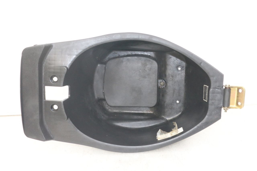 photo de SEAT STORAGE BOX KEEWAY RY6 2T 50 (2011 - 2019) - Main view
