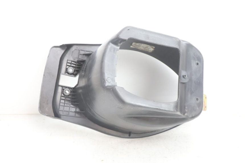 photo de SEAT STORAGE BOX KEEWAY RY6 2T 50 (2011 - 2019) - Fixing points details
