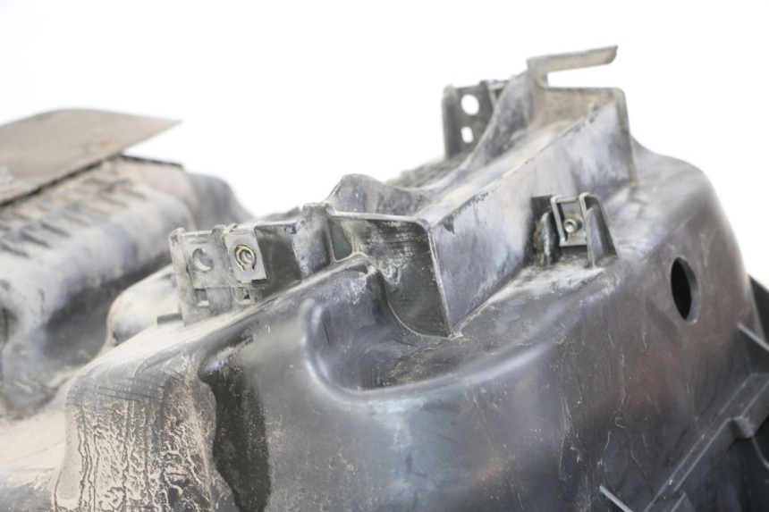 photo de UNDERSEAT STORAGE PEUGEOT SATELIS 250 (2006 - 2012) - Alternative perspective