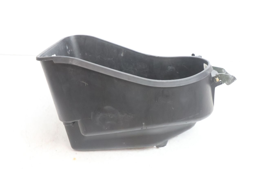photo de UNDERSEAT STORAGE HONDA SH 125 (2001 - 2003) - Component detail