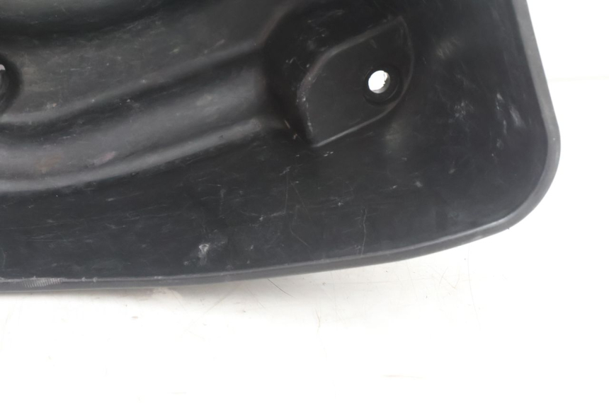 photo de UNDERSEAT STORAGE HONDA SH 125 (2001 - 2003) - Surface and material condition