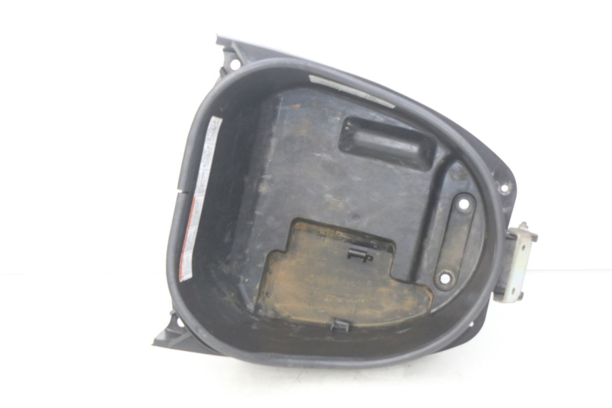 photo de SEAT STORAGE BOX SUZUKI SIXTEEN 125 (2008 - 2010) - Main view