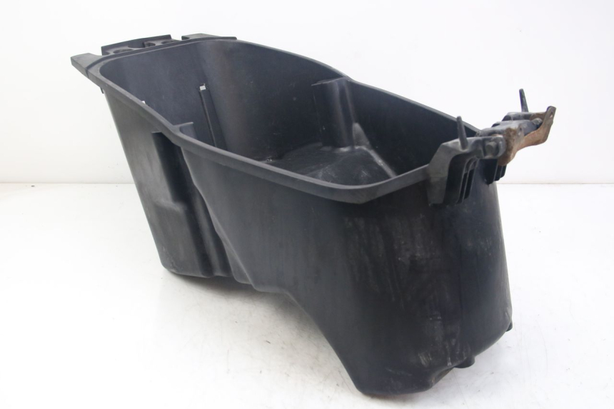 photo de SEAT STORAGE BOX MBK SKYLINER 125 (1998 - 2001) - Technical close-up