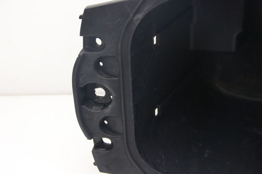 photo de SEAT STORAGE BOX MBK SKYLINER 125 (1998 - 2001) - Markings and original references