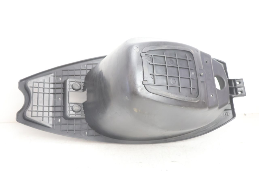 photo de UNDERSEAT STORAGE RIDE SLASH 2T 50 (2012 - 2014) - Fixing points details
