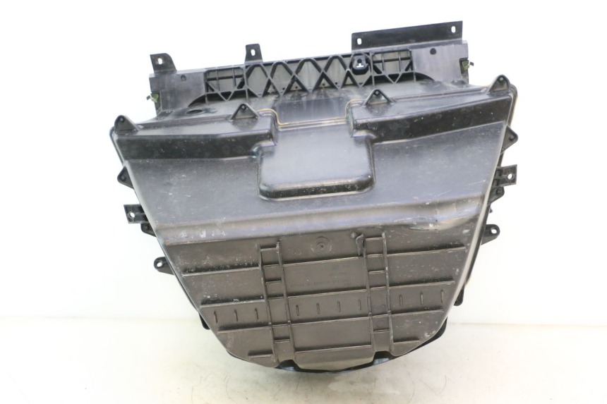 photo de UNDERSEAT STORAGE CAN-AM SPYDER RS 1000 (2008 - 2012) - Zoom on usage condition