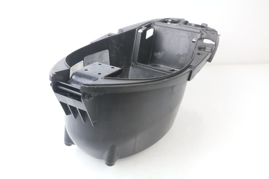 photo de UNDERSEAT STORAGE APRILIA SR 2T 50 (2012 - 2017) - Technical close-up