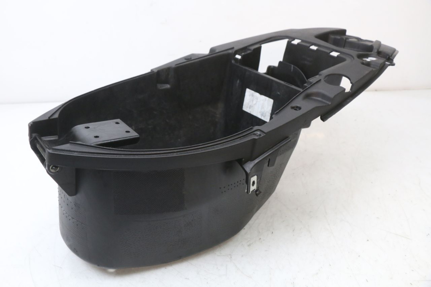 photo de UNDERSEAT STORAGE APRILIA SR 2T 50 (2018 - 2022) - Component detail