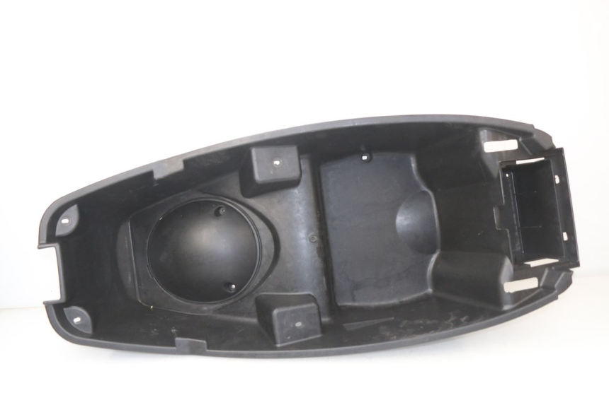 photo de UNDERSEAT STORAGE RAZZO STEED 125 (2012 - 2018) - Main view