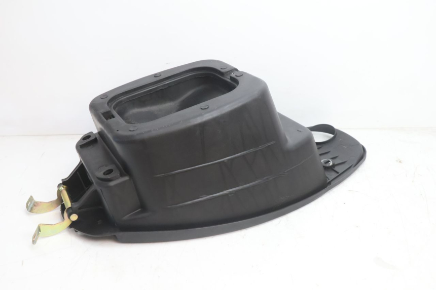 photo de UNDERSEAT STORAGE VASTRO STREET S 50 (2016 - 2021) - Technical close-up