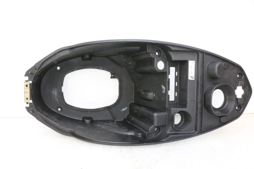 photo de UNDERSEAT STORAGE PEUGEOT STREETZONE I NAKED 2T 50 (2018 - 2020) - Main view