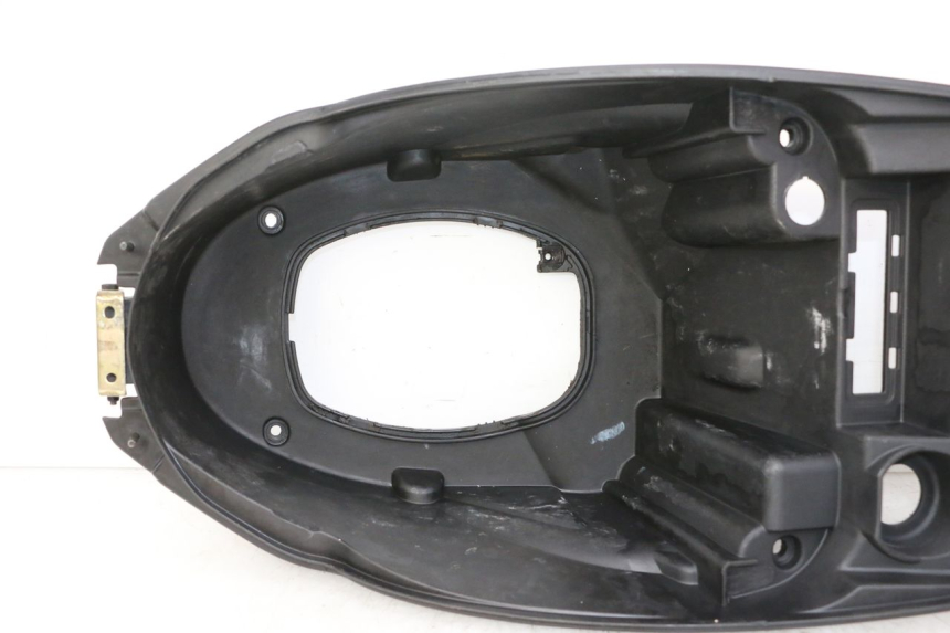 photo de UNDERSEAT STORAGE PEUGEOT STREETZONE I NAKED 2T 50 (2018 - 2020) - Product overview