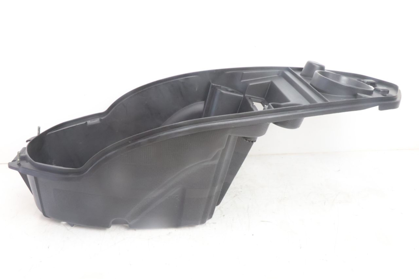 photo de UNDERSEAT STORAGE PEUGEOT STREETZONE NAKED 2T 50 (2014 - 2018) - Alternative perspective