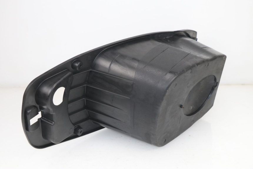 photo de UNDERSEAT STORAGE PEUGEOT SUM UP 125 (2008 - 2013) - Technical close-up