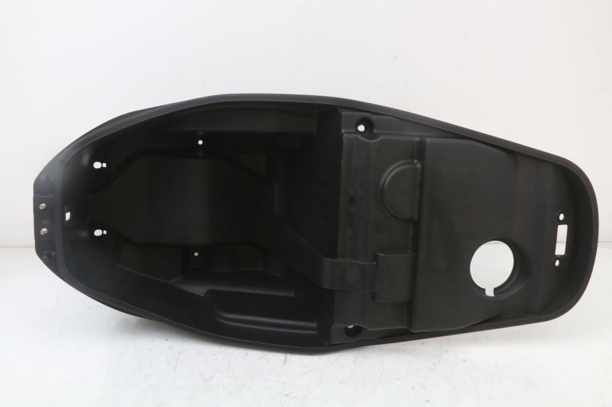 photo de UNDERSEAT STORAGE KYMCO SUPER 8 4T 50 (2018 - 2020) - Component detail