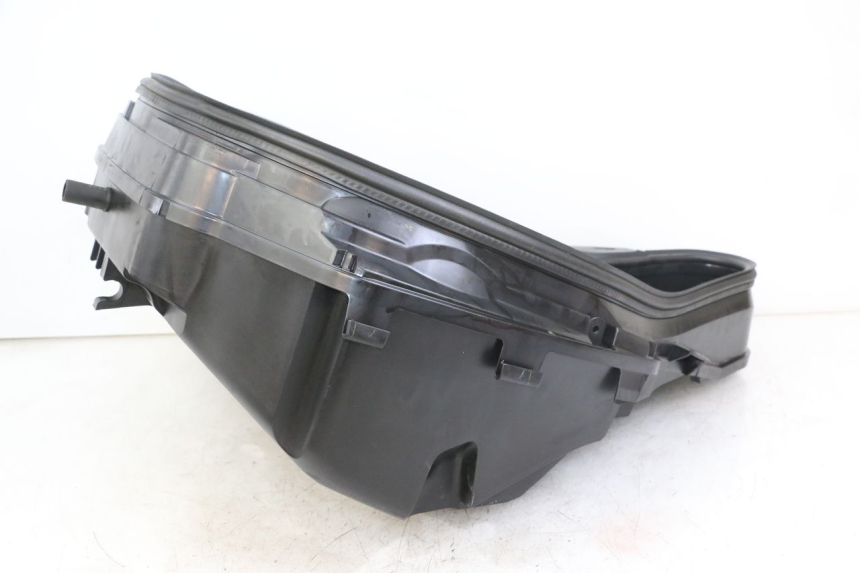 photo de UNDERSEAT STORAGE SUZUKI BURGMAN 125 (2018 - 2021) - Alternative perspective