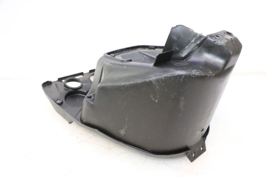 photo de UNDERSEAT STORAGE PEUGEOT TREKKER 50 (1995 - 2004) - Zoom on usage condition