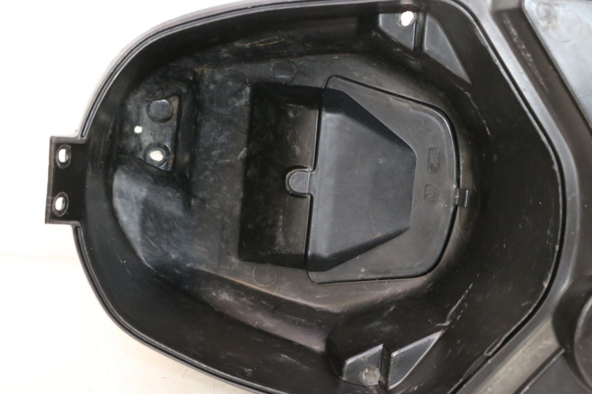 photo de UNDERSEAT STORAGE PEUGEOT TREKKER 50 (1995 - 2004) - Markings and original references