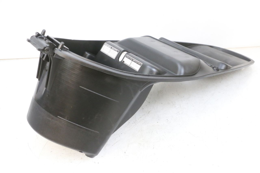 photo de UNDERSEAT STORAGE PEUGEOT TWEET PRO EFI 4T 50 (2021 - 2022) - Technical close-up