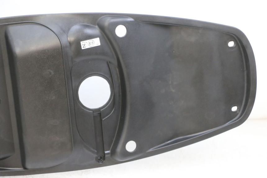 photo de UNDERSEAT STORAGE PEUGEOT TWEET PRO EFI 4T 50 (2021 - 2022) - Checked used part