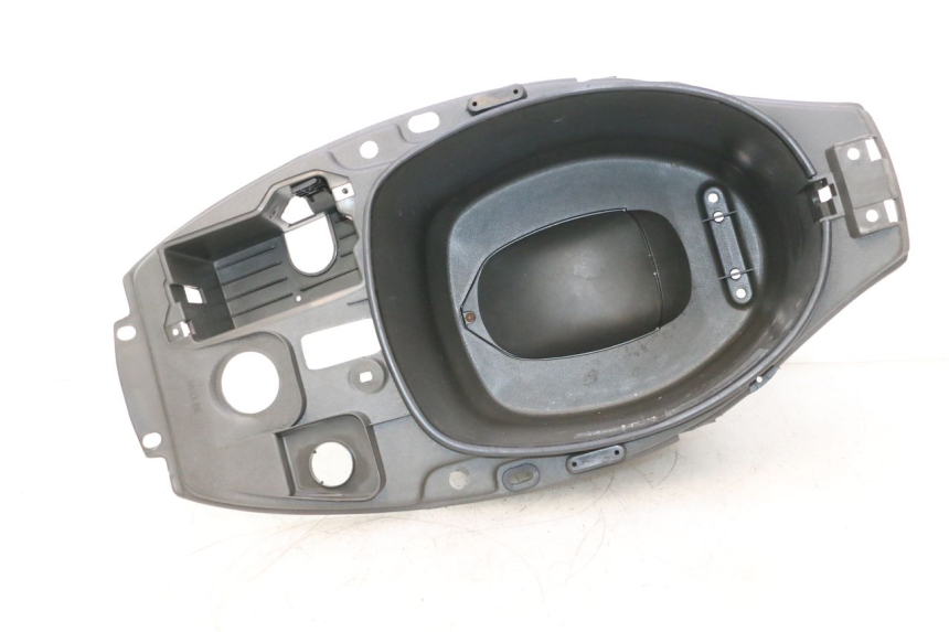 photo de UNDERSEAT STORAGE PIAGGIO TYPHOON 50 (2000 - 2009) - Main view