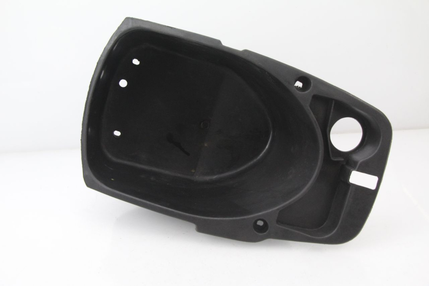 photo de UNDERSEAT STORAGE REVATTO URBA GT 125 (2007 - 2017) - Zoom on usage condition