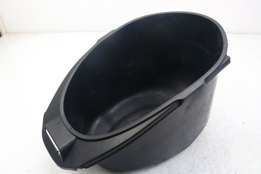 photo de SEAT STORAGE BOX PIAGGIO VESPA SPRINT 2T 50 (2014 - 2018) - Product overview