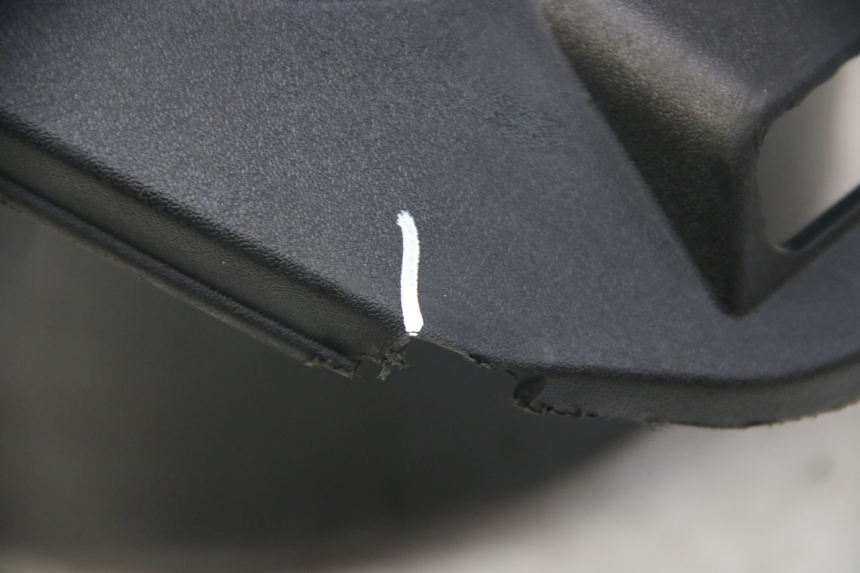 photo de SEAT STORAGE BOX PIAGGIO VESPA SPRINT 2T 50 (2014 - 2018) - Surface and material condition