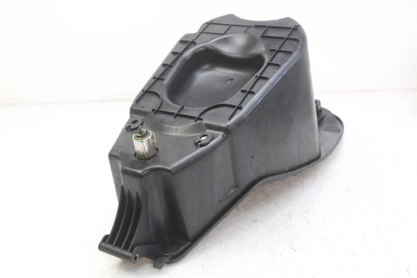 photo de UNDERSEAT STORAGE PEUGEOT VIVACITY 125 (2010 - 2017) - Component detail