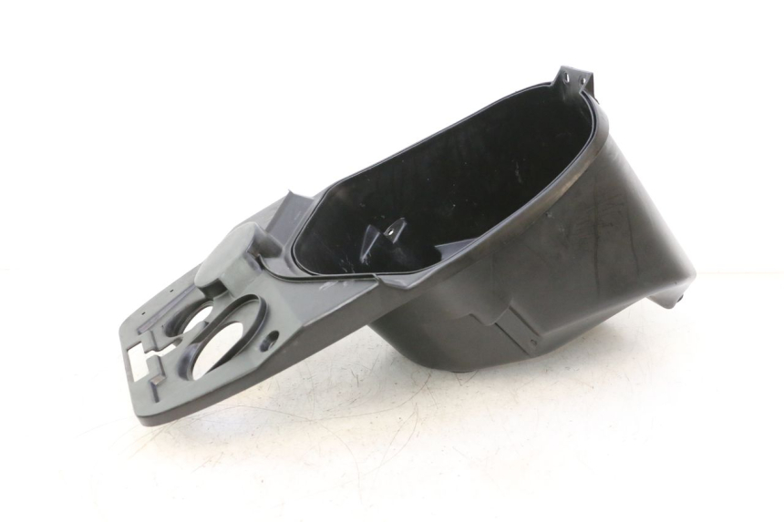 photo de UNDERSEAT STORAGE PEUGEOT VIVACITY 50 (1998 - 2003) - Technical close-up