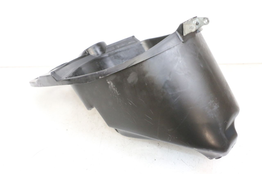 photo de UNDERSEAT STORAGE PEUGEOT VIVACITY 100 (1999 - 2008) - Alternative perspective