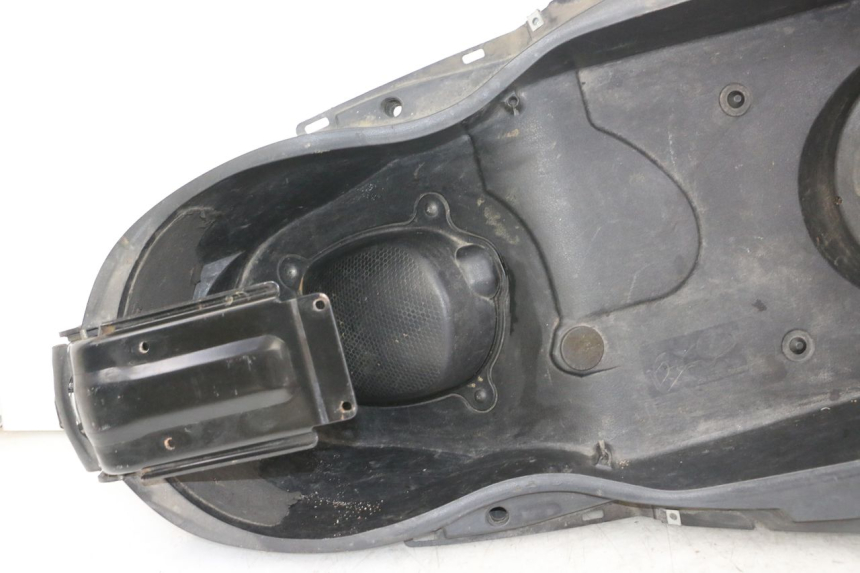 photo de SEAT STORAGE BOX YAMAHA X-MAX XMAX ABS 250 (2010 - 2012) - Additional view of the item