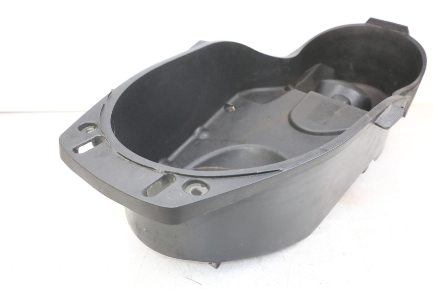 photo de SEAT STORAGE BOX YAMAHA XMAX X-MAX 125 (2006 - 2009) - Fixing points details