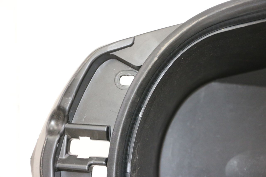 photo de UNDERSEAT STORAGE YAMAHA XMAX X-MAX 125 (2021 - 2025) - Additional view of the item