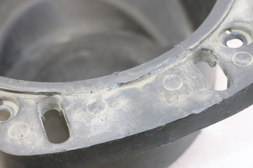 photo de SEAT STORAGE BOX YAMAHA X-MAX XMAX 250 (2006 - 2009) - Technical close-up